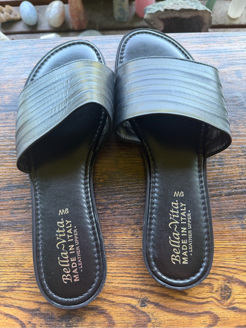 Bella Vita Black Leather Slide Sandals - Picture 2 of 3